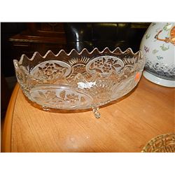GLASS OVAL BOWL WITH FEET