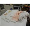 Image 1 : LOT OF ASSORTED LINEN