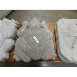 CONCRETE  - STEPPING STONE - FROG
