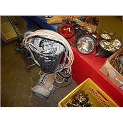 INDUSTRIAL AIRLESS PAINT SPRAYER