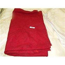 LACE TABLE CLOTH - RED