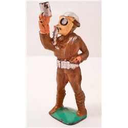 VINTAGE BARCLAY MANOIL FLAIR SOLDIER WEARING GAS MASK LEAD FIGURE