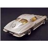 Image 3 : VINTAGE CORGI CHEVROLET CORVETTE STINGRAY TOY CAR