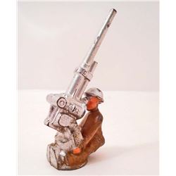 VINTAGE BARCLAY MANOIL AA GUNNER SOLDIER LEAD FIGURE