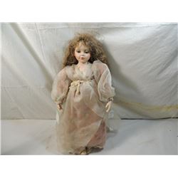 20  PARADISE GALLERY  DUSTY ROSE PORCELAIN DOLL