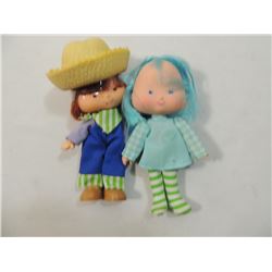 LOT 2 VINTAGE STRAWBERRY SHORTCAKE FRIENDS DOLLS