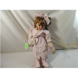 CRACKER BARREL HANNAH VINYL DOLL