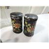 Image 2 : LOT 8 ASSORTED SALT & PEPPER SHAKERS