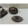 Image 3 : LOT 3 ANTIQUE IRONS