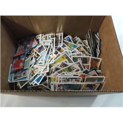 BOX LOT BASEBALL CARDS LOOSE