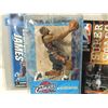 Image 3 : MCFARLANE LEBRON JAMES & MATTEL SHAWN KEMP FIGURES