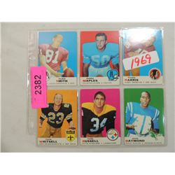 LOT 6 1969 TOPPS FOOTBALL CARDS:SMITH, MAPLES, HAR