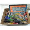 Image 2 : BOX LOT ASSORTED SOCKETS & JACK