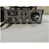 Image 2 : COBRA 21 CB RADIO