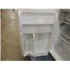Image 3 : GE MINI REFRIGERATOR