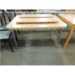 RETRO DINING TABLE