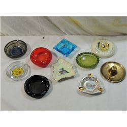 LOT 10 MISC VINTAGE ASH TRAYS