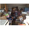 Image 1 : SELF STORAGE 1 UNIT - UNCLAIMED MERCHANDISE