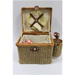 WICKER WINE PICNIC BASKET WITH WINE GLASSES AND