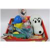 Image 1 : BOX OF SNOOPY COLLECTIBLES