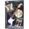 Image 2 : ZZ TOP SHADOW BOX - SIGNED ELECTRIC GUITAR