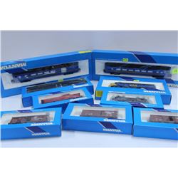 9PCS MANTUA TRAIN CARS WITH TRACK (HO SCALE)