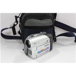 SAMSUNG VIDEO CAMERA W/ CASE & ACCESSORIES