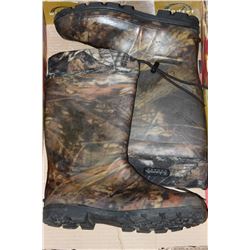 FLAT WITH "KAMIK" INSULATED CAMO HUNTING BOOTS