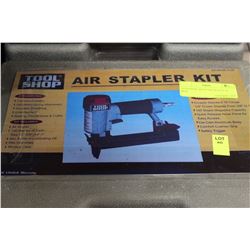 TOOLSHOP AIR STAPLER KIT IN BOX