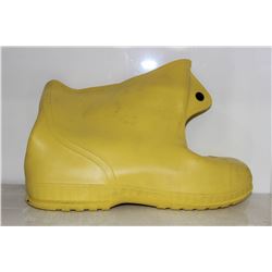 PAIR OF ON GUARD OVER BOOT PROTECTION ON CHOICE