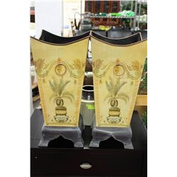 PAIR OF FLOWER PLANTER POTS