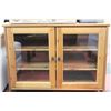 Image 1 : ENTERTAINMENT CENTER/STAND