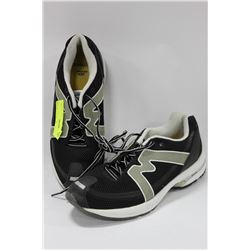 KARHU SIZE 11 RUNNING SHOES