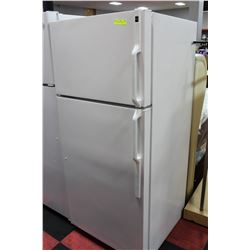 HOTPOINT WHITE FRIDGE