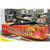 Image 1 : CROSSBOW W/ 12 ARROWS