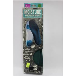 PAIR OF XXL SIZE 13-15 NEW BALANCE SOLES