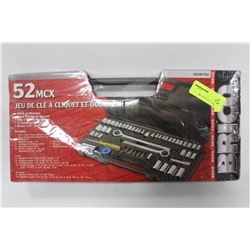 NEW 52 RATCHET AND SOCKET SET
