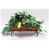 Image 1 : METAL AND WICKER BASKET WITH ARTIFICIAL PLANT