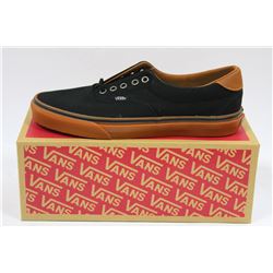 PAIR OF VANS SHOES MENS SIZE 9