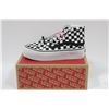 Image 1 : PAIR OF VANS SHOES MENS SIZE 4.5