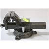 Image 1 : 4" SWIVELING VICE