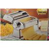 Image 1 : PASTA MACHINE