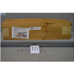 Dakota 10 Lb Sausage Stuffer new in orig box, box damaged, Ret. $ 260.00