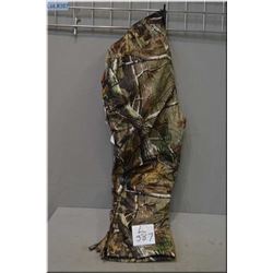 New Insulated Camo Hunting Pants - Size Lg