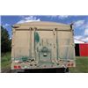 Image 2 : 2003 FREIGHTLINER TANDEM GRAIN TRUCK