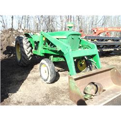 JOHN DEERE 2010 TRACTOR WITH FRONT END LOADER BUCKET