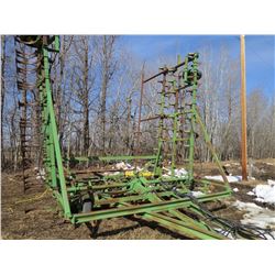 JOHN DEERE APPROXIMATELY 40' CULTIVATOR