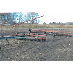 30ft Flexicoil hydraulic folding packer bar