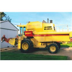 1984 Hew Holland TR95 combine