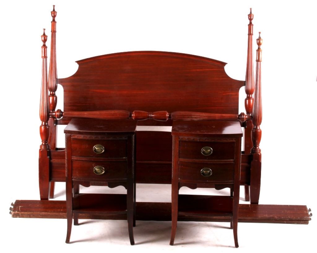 Antique Hickory Mfg Mahogany Bed This Is A Solid